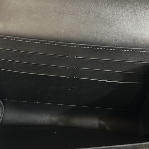 💎✨BEAUTIFUL✨💎 Authentic Twist Chain Louis Vuitton: Timeless Elegance - Picture 12 of 15